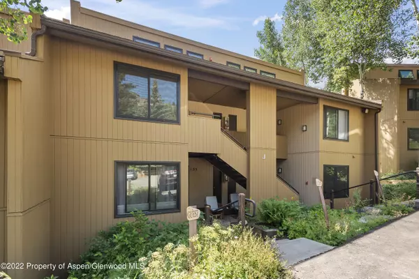 35 LOWER WOODBRIDGE Road J135, Snowmass Village, CO 81615