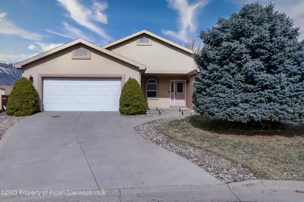 59 Pinyon Place, Parachute, CO 81635