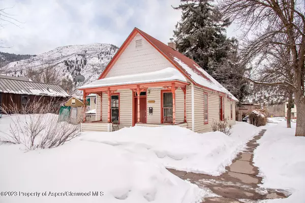 1001 Pitkin Avenue, Glenwood Springs, CO 81601