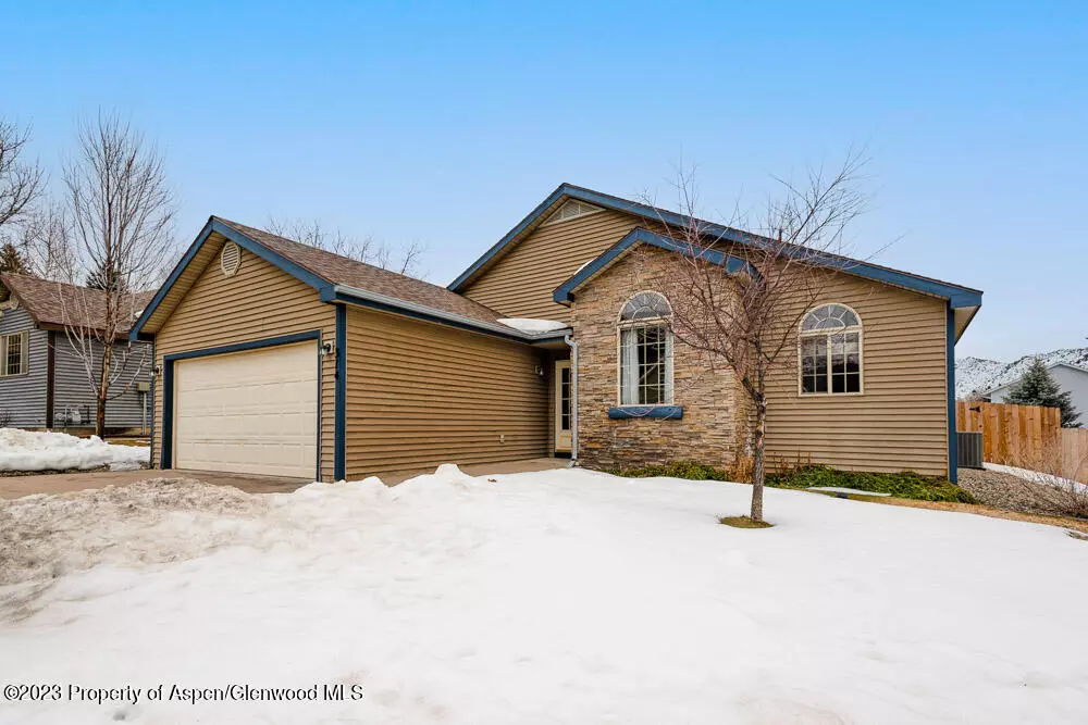 New Castle, CO 81647,314 Mesquite Court