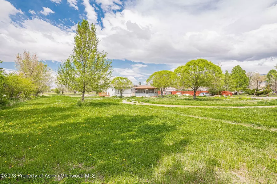 794 1575 Road, Delta, CO 81416