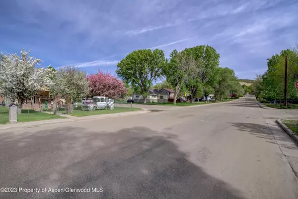 Craig, CO 81625,690 Pershing Street