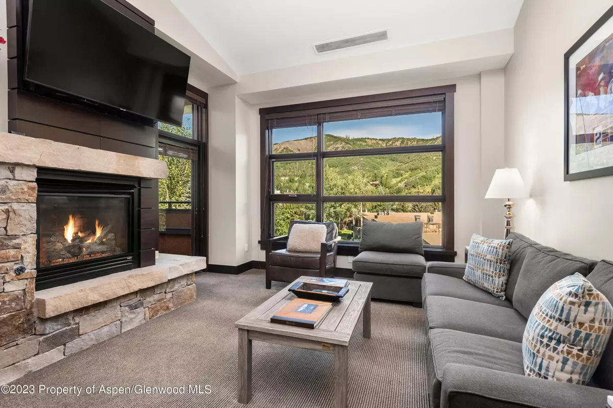 Snowmass Village, CO 81615,120 Carriage Way 2303