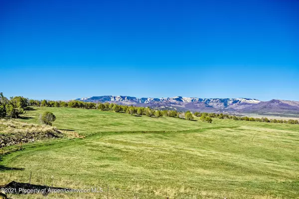 5821 331 County Road, Silt, CO 81652