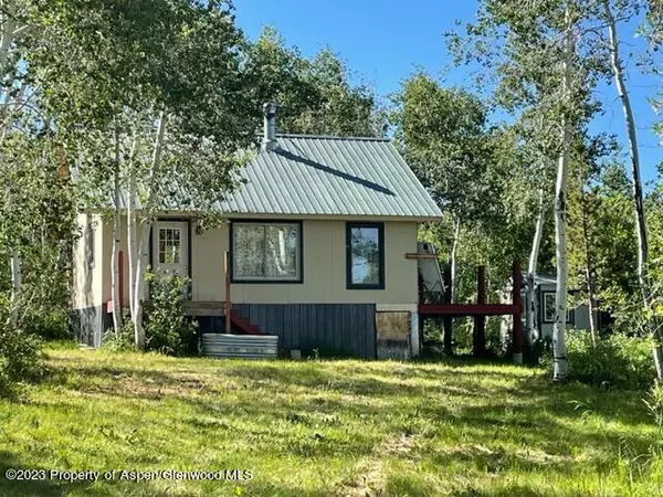 221 Sycamore Rd, Craig, CO 81625