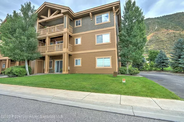 520 River View Dr Unit 503 Drive, New Castle, CO 81647