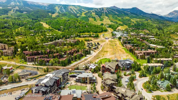 Snowmass Village, CO 81615,110 Carriage Way 3305 & 3307