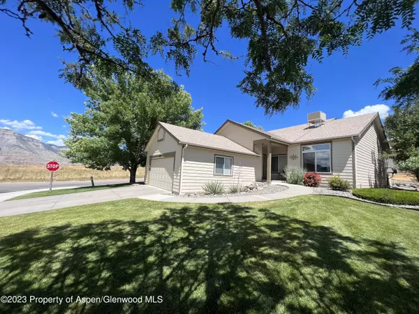 299 Limberpine Circle, Parachute, CO 81635