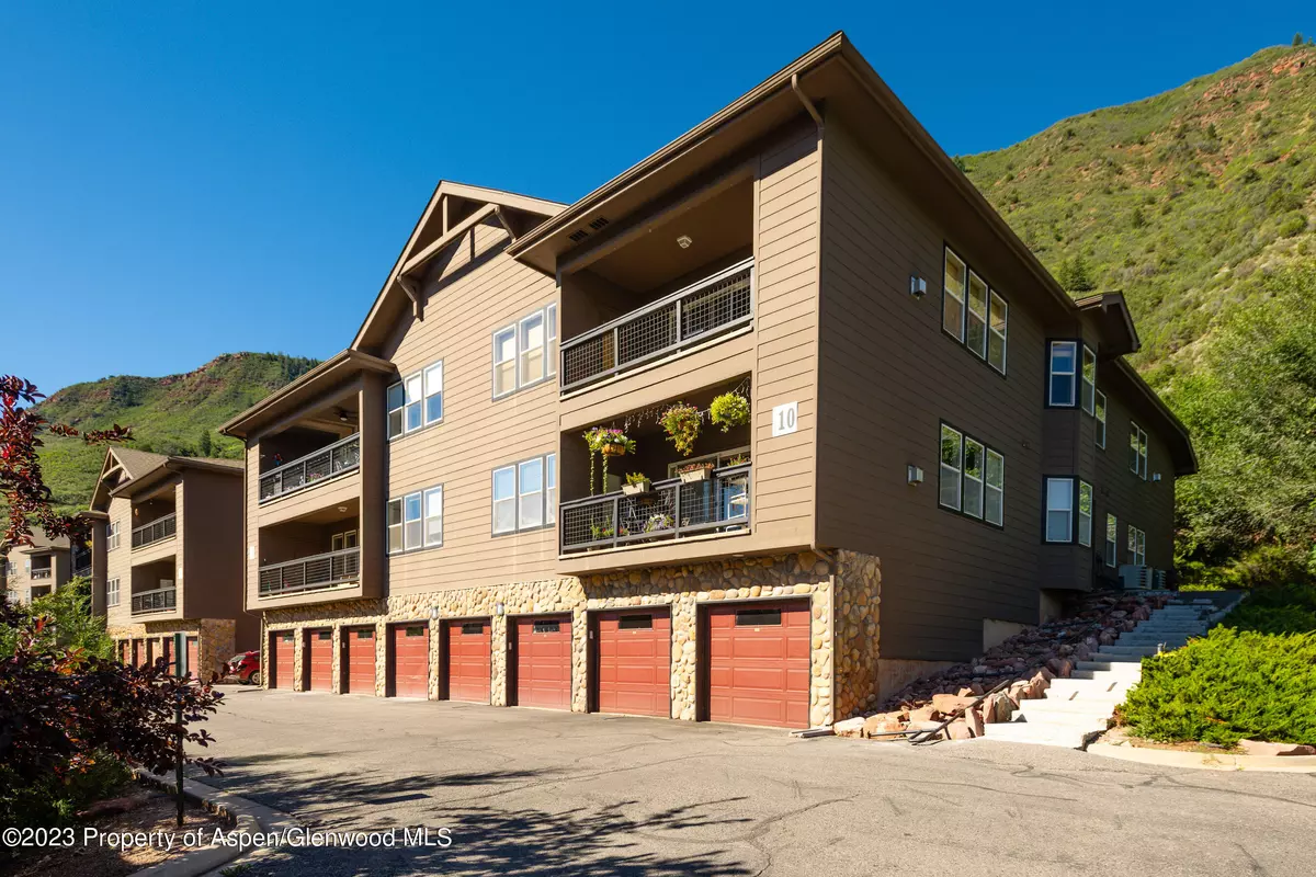 Glenwood Springs, CO 81601,2701 Midland Avenue 1011