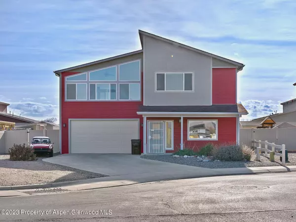 3143 Snake River Drive, Grand Junction, CO 81504