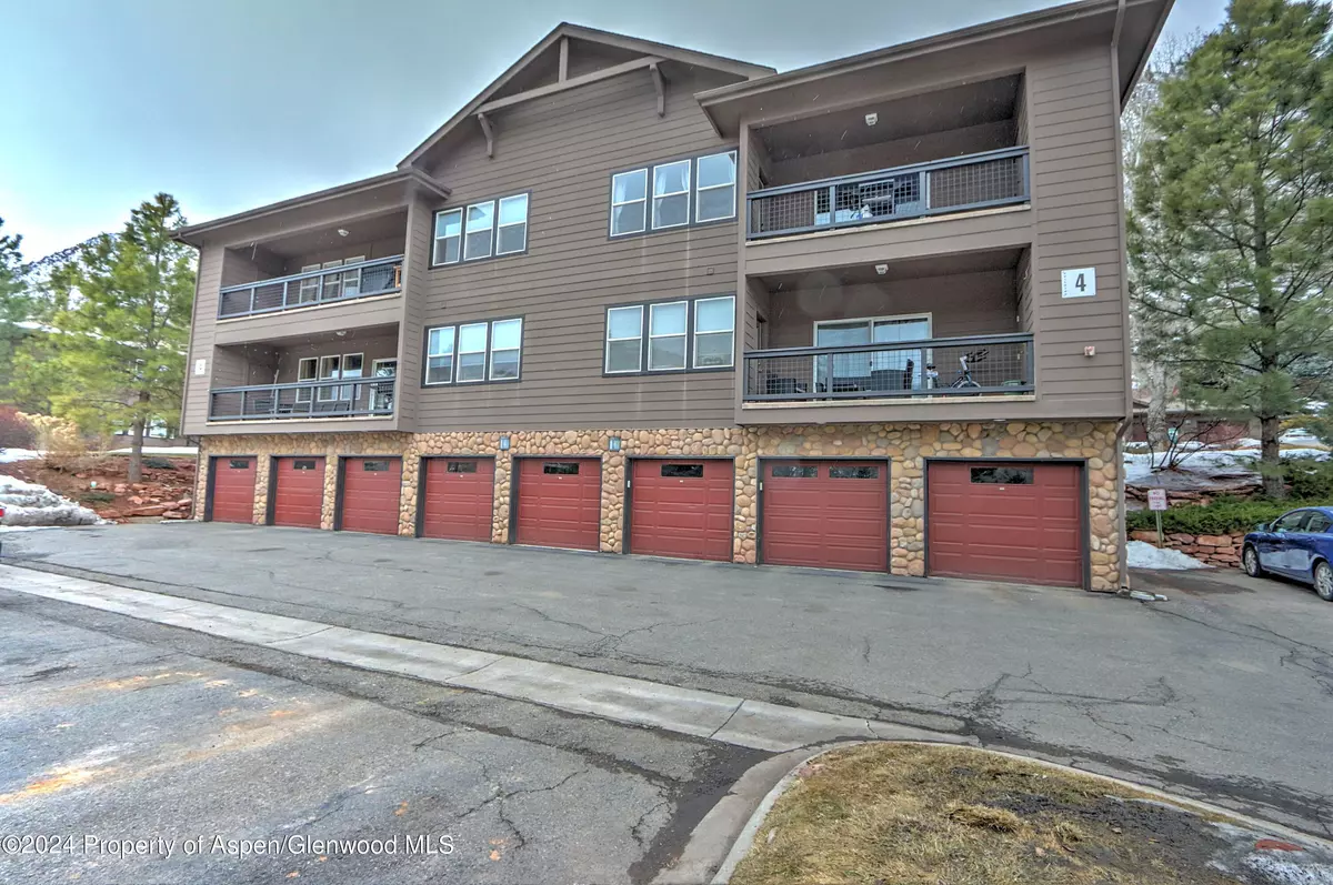 Glenwood Springs, CO 81601,2701 Midland Avenue 425