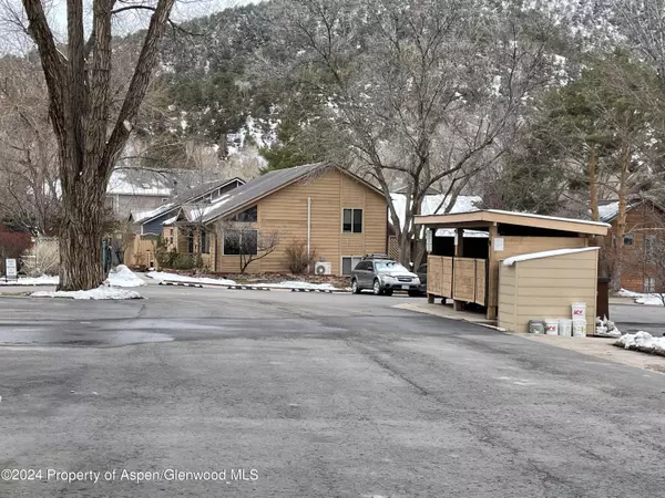 Glenwood Springs, CO 81601,3901 Mountain Drive #15