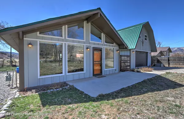 8968 COUNTY ROAD 300, Parachute, CO 81635