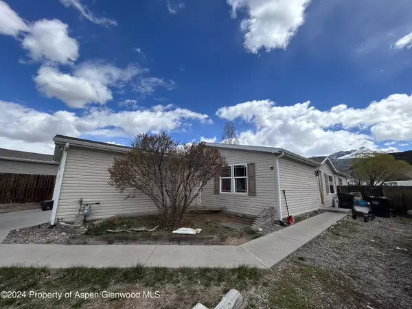 46 Black Sulphur Place, Parachute, CO 81635