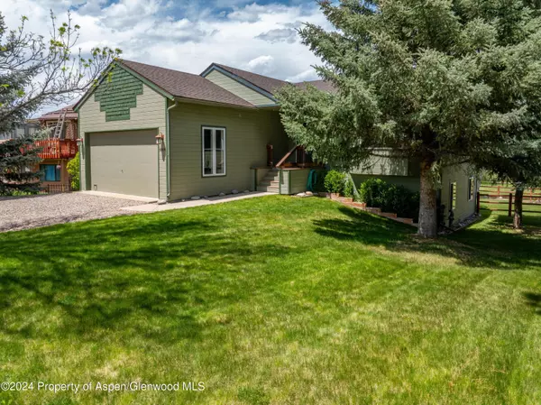 Carbondale, CO 81623,306 Summit Drive