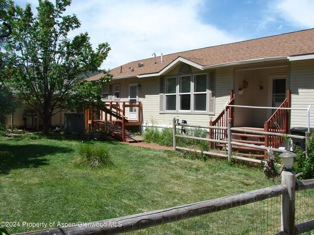 New Castle, CO 81647,5033 County Road 335 301