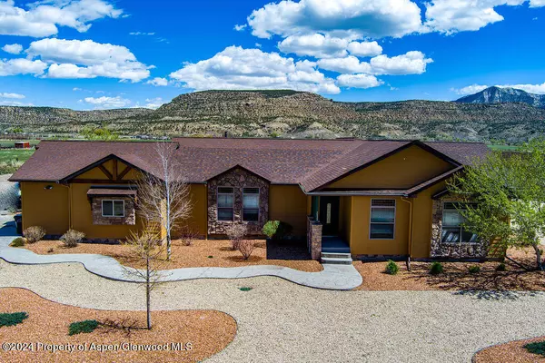 2032 45 Road Road, De Beque, CO 81630