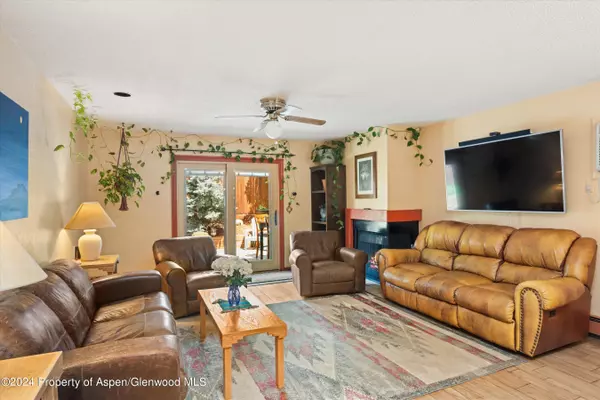 Glenwood Springs, CO 81601,1112 Parkwood Lane