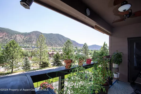 Glenwood Springs, CO 81601,2701 MIDLAND Avenue 426