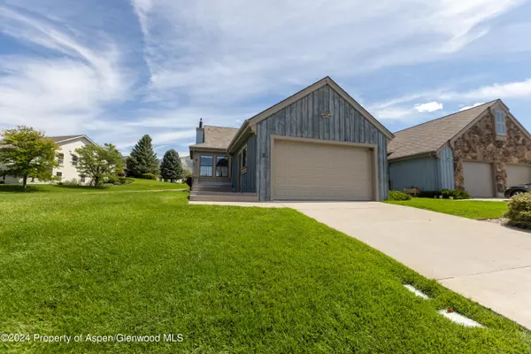 1 W Ridge Court, Parachute, CO 81635