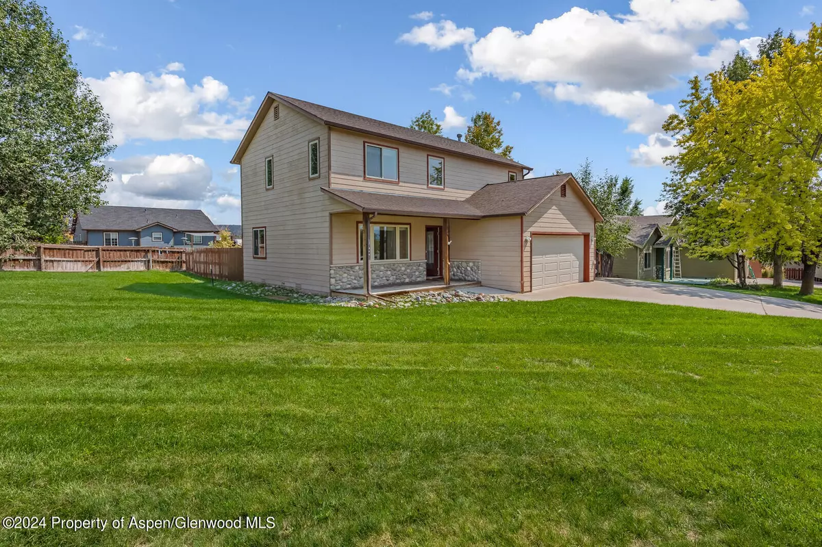 Silt, CO 81652,960 RED TAIL Lane