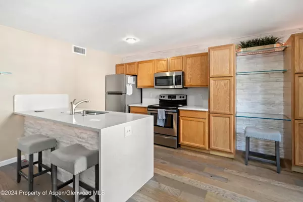 Glenwood Springs, CO 81601,6104 Sunset Ridge Court