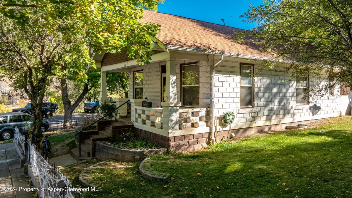 Glenwood Springs, CO 81601,702 Bennett Avenue