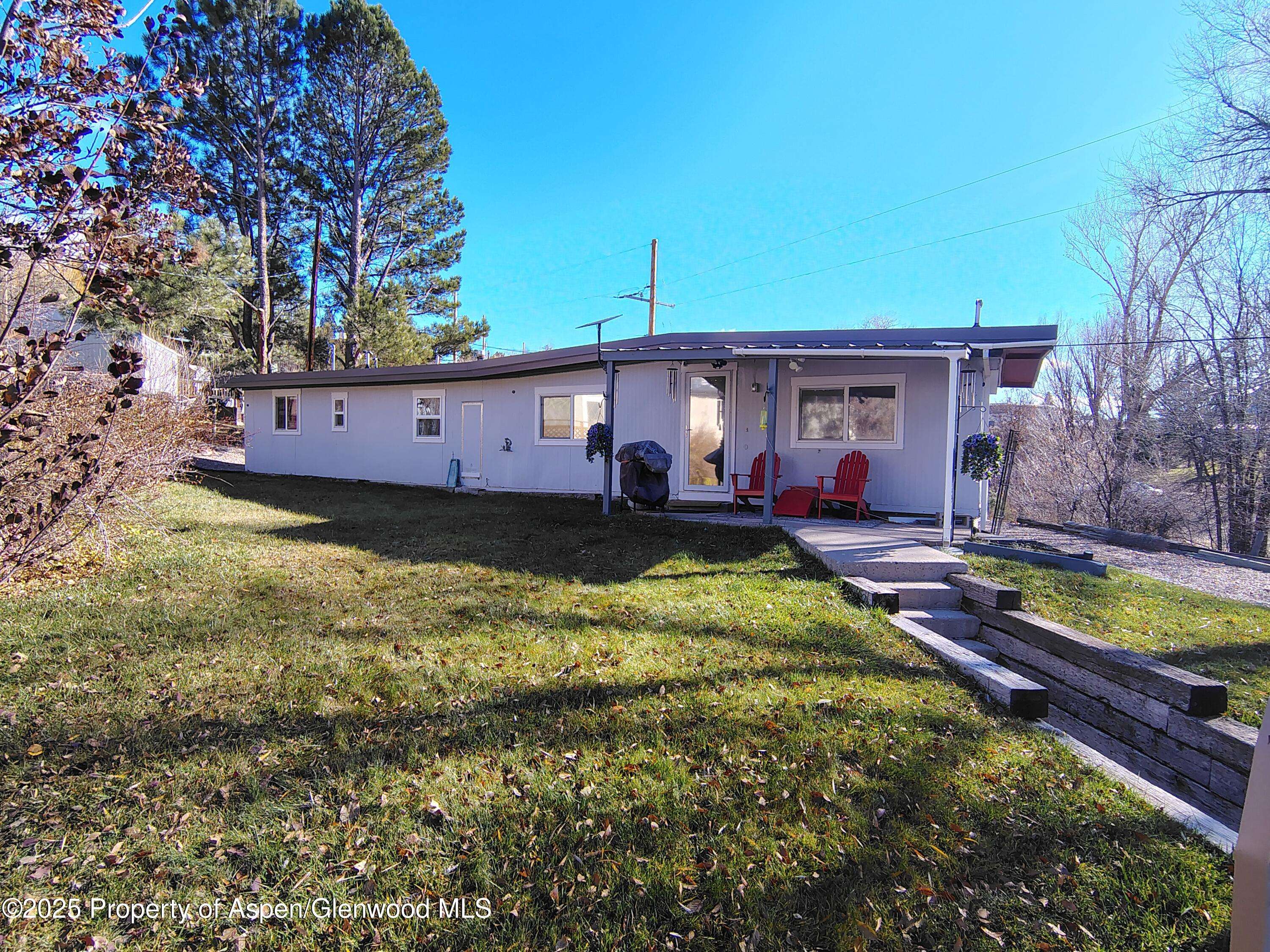 8 Navajo Street, New Castle, CO 81647