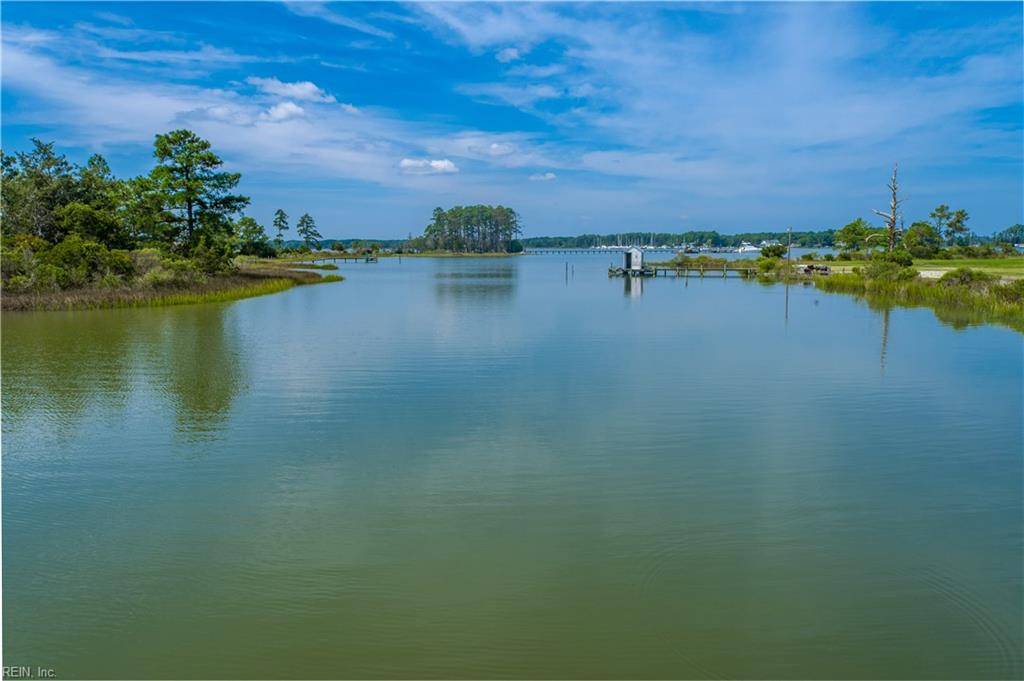 Hayes, VA 23072,0000 Severn Wharf RD