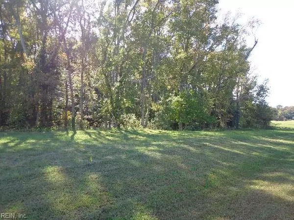Smithfield, VA 23430,8020 Rocks Landing RD