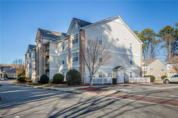 431 Old Colonial WAY #203, Newport News, VA 23608