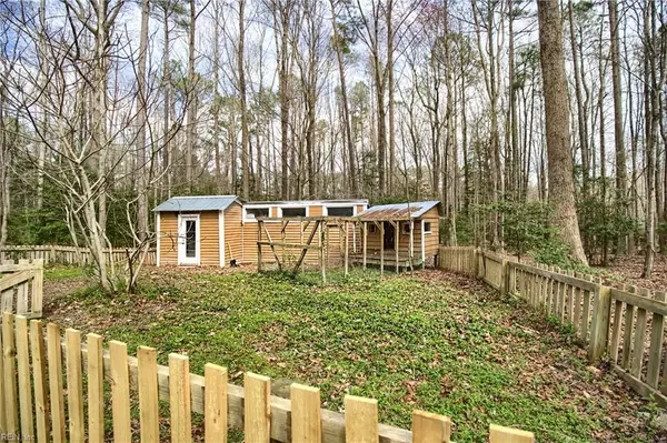 Gloucester, VA 23061,9550 Gee Farm RD