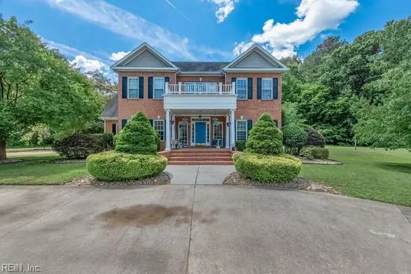 1989 Old Georgian LN, Carrollton, VA 23314