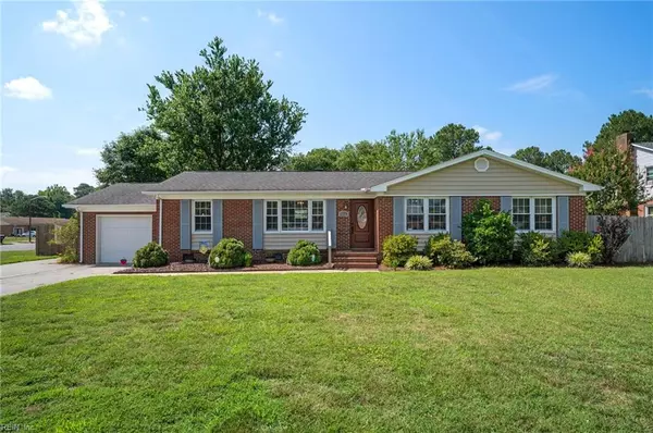 3813 Point Elizabeth DR, Chesapeake, VA 23321