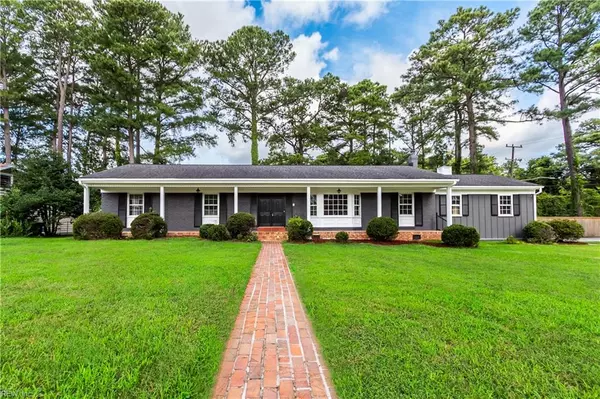 5233 Amherst DR, Portsmouth, VA 23703