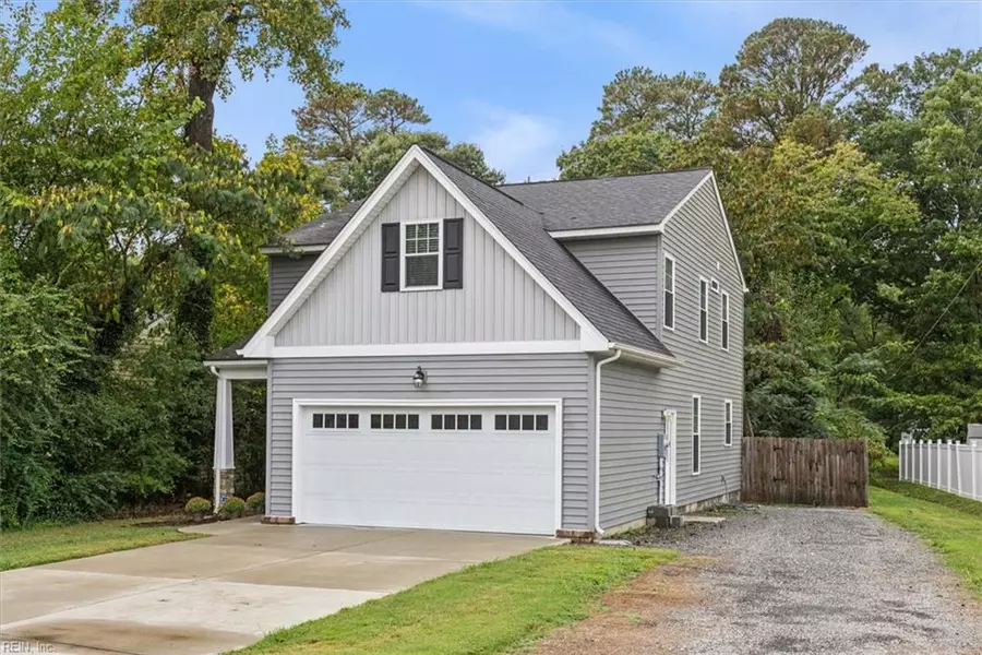 514 Maple RD, Yorktown, VA 23690