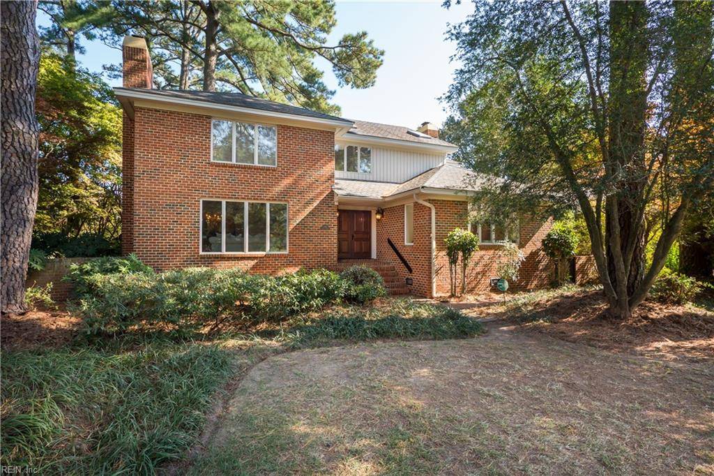 1140 Crystal DR, Virginia Beach, VA 23451