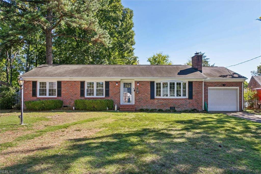 206 Shadywood DR, Newport News, VA 23602