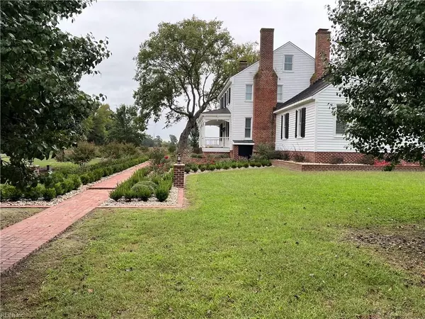 Suffolk, VA 23437,456 Barnes RD