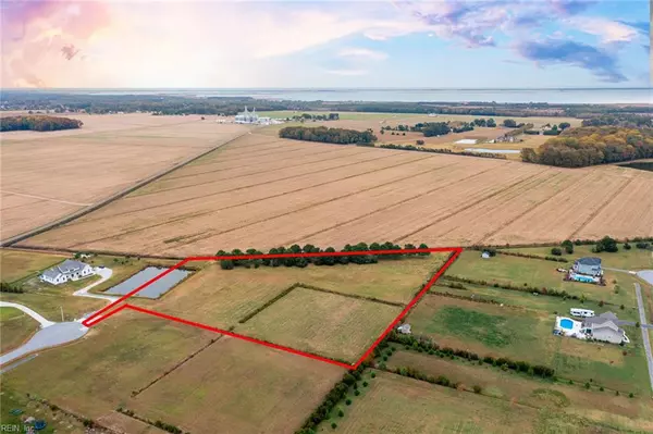 2092 Camden CT, Virginia Beach, VA 23457