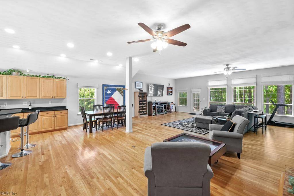 Suffolk, VA 23435,5110 Hunters Creek PL