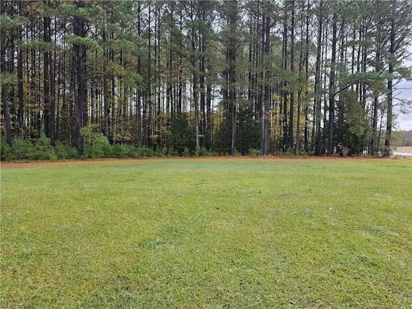 4858 Carsley RD, Waverly, VA 23890
