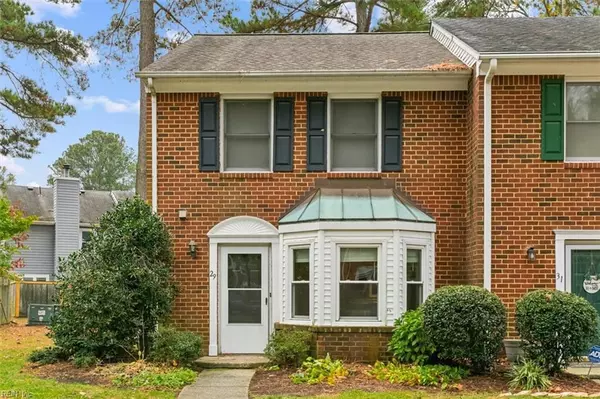 29 Corwin CIR, Hampton, VA 23669