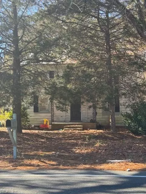 21426 Main ST, Courtland, VA 23837