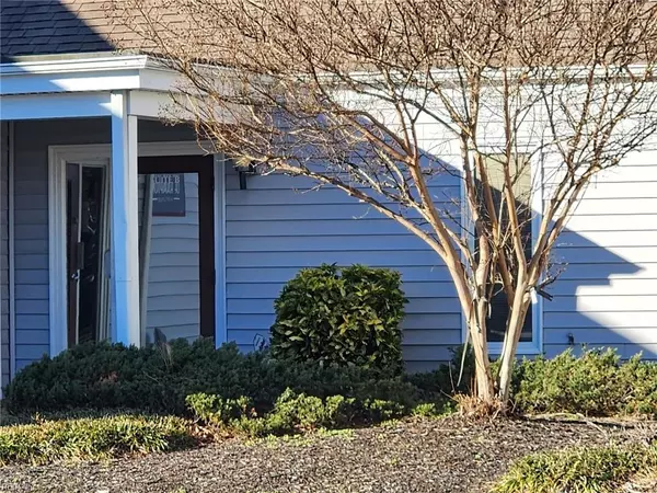 Hampton, VA 23666,2200 Executive DR #BCD