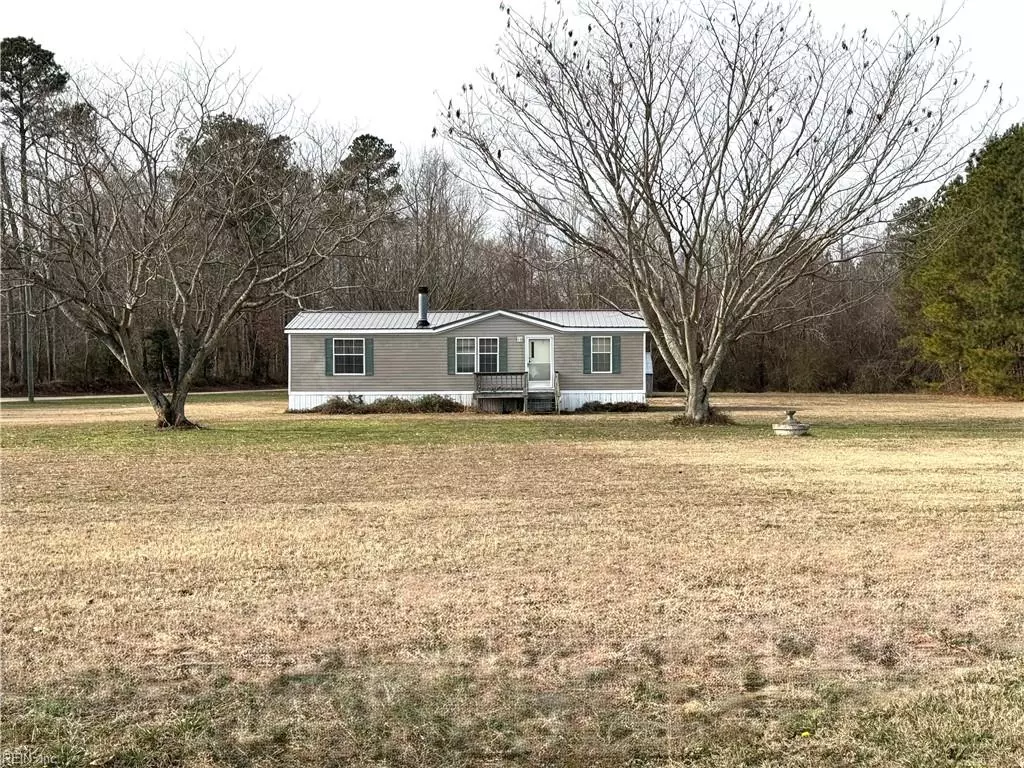 Yale, VA 23897,17086 Hunting Quarter RD