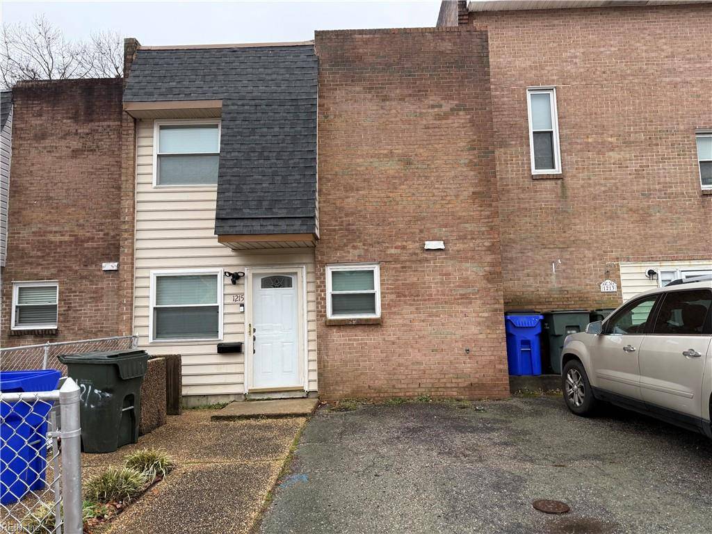 1215 Curie CT, Norfolk, VA 23513