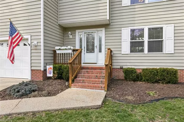 102 Scotch Tom WAY, Yorktown, VA 23692