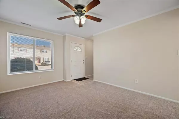 Newport News, VA 23602,151 Delmar LN #G
