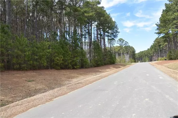 1314 Lawnes Neck DR, Smithfield, VA 23430